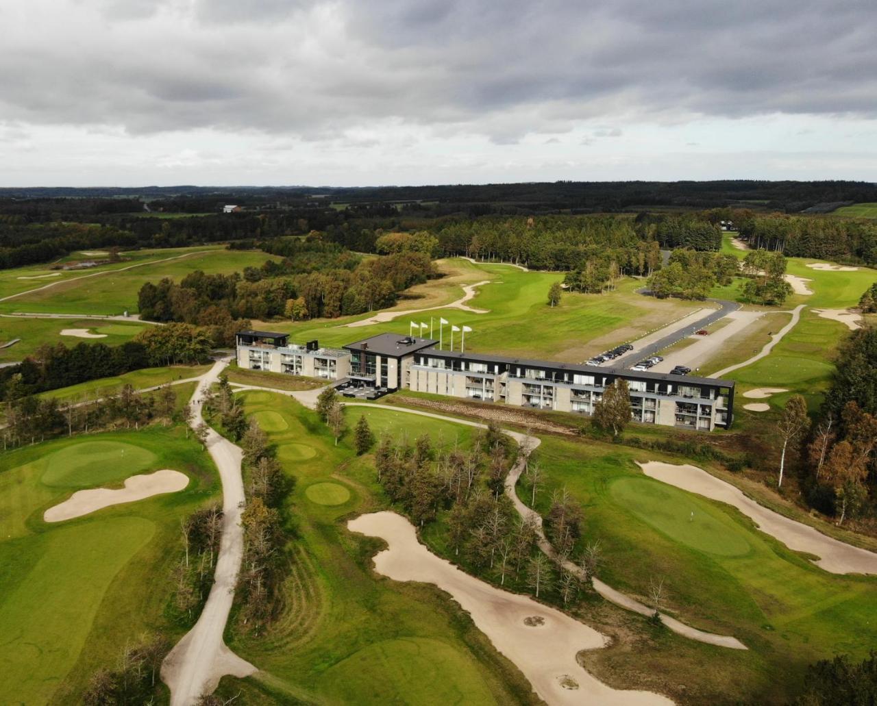 Luebker Golf Resort Nimtofte Екстериор снимка